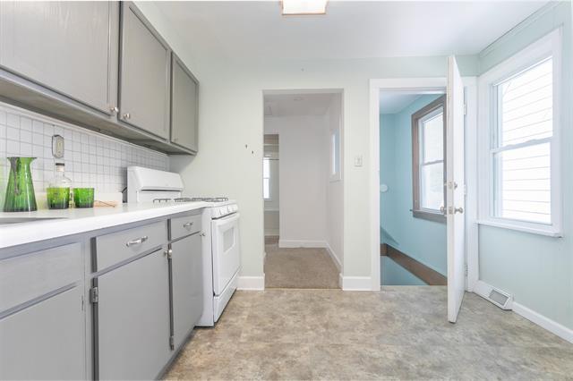 Building Photo - 615 Pine St