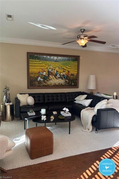 Foto principal - 716 CARNEROS Cir