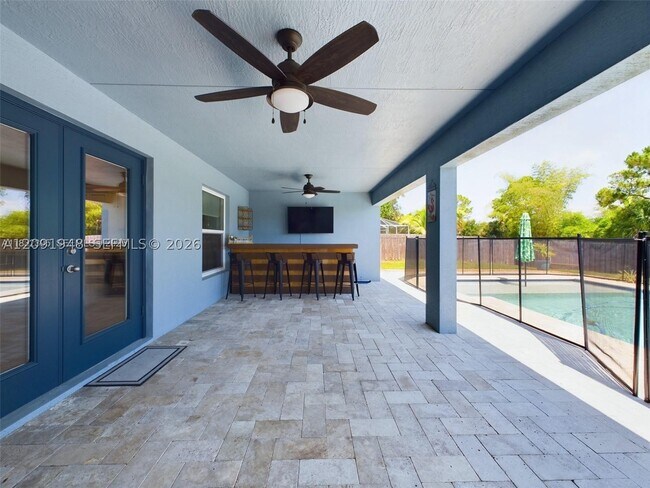 Foto del edificio - 1557 SW Aledo Ln