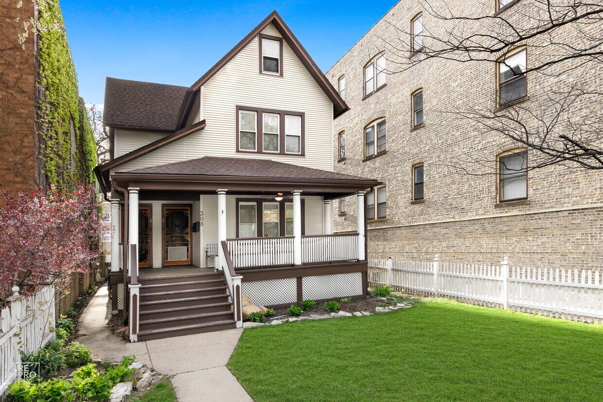 Primary Photo - 308 Wisconsin Ave
