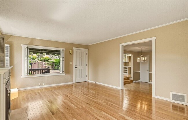 Foto del edificio - 3242 36th Ave W