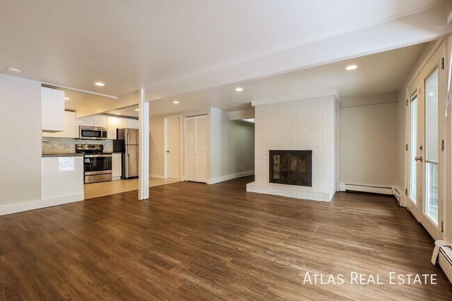 Foto del edificio - 1568 Youngfield St