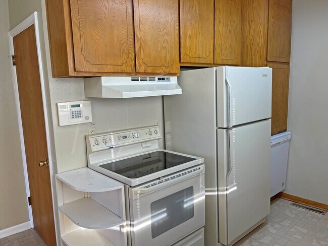 Foto del edificio - Charming 5 bedroom/2 bath close to UCCS