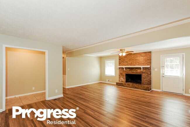 Building Photo - 172 Arcado Rd SW