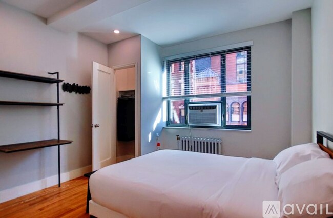 Foto del edificio - 11 Waverly Pl