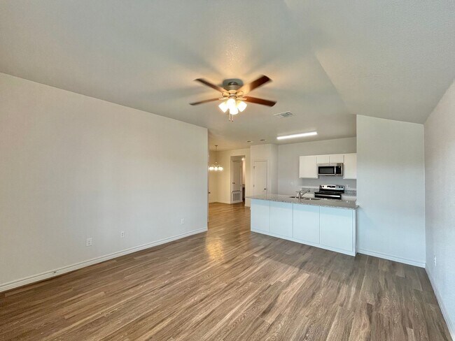 Foto del edificio - 1806 Clovis Dr