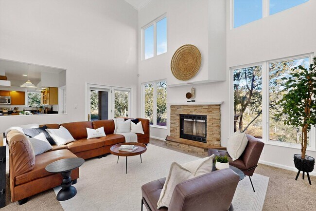 Foto del edificio - 4 Bedroom, 3 Bathroom Home in Sandia Park, NM