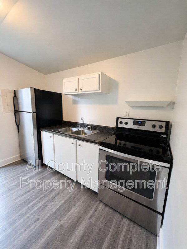 Foto del edificio - 4803 Lexington Ave