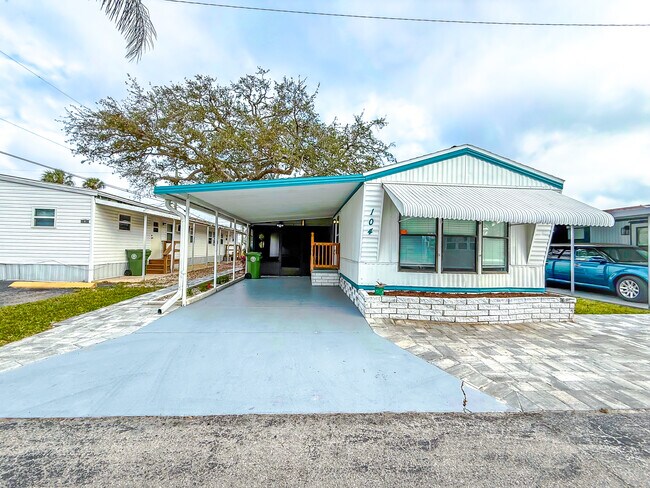 Foto del edificio - 104 Lazy Ave
