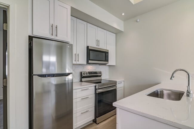 Foto del edificio - 3253 Fairfax St