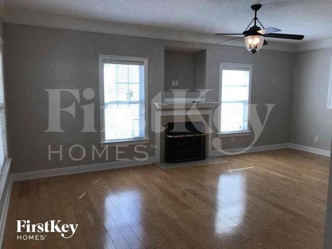 Foto del edificio - 15824 Robins Way