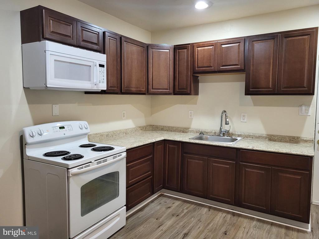 Foto principal - 223 W 22nd St