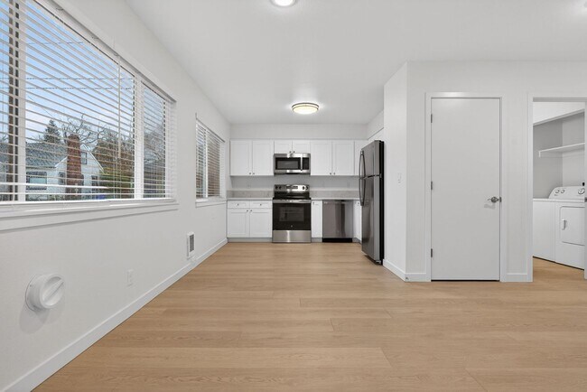 Interior Photo - Woodstock Manor