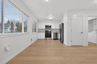 Interior Photo - Woodstock Manor