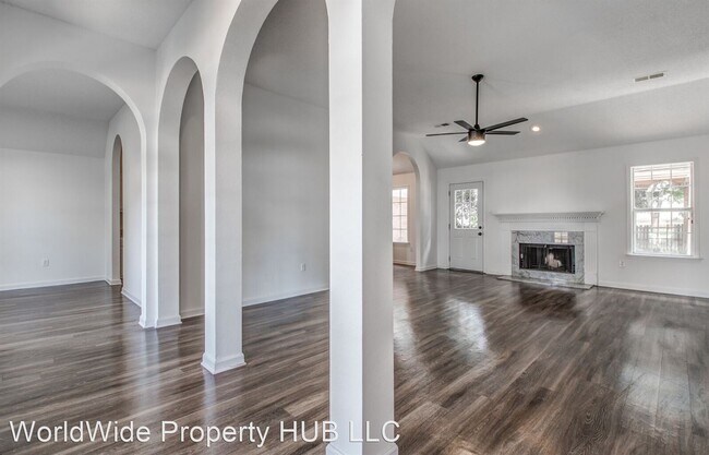 Building Photo - 3 br, 2 bath House - 5624 Annadale