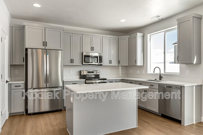Foto del edificio - 3199 S Claire Ave
