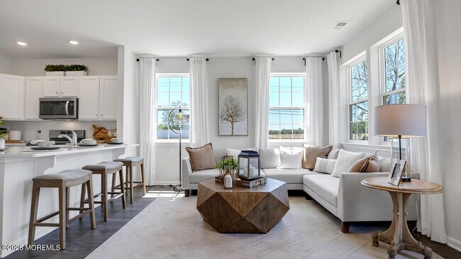 Building Photo - 92 Arlotta St