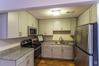 Interior Photo - Hillmeade