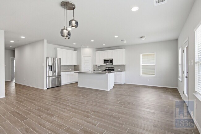 Building Photo - 171 Catalina Dr