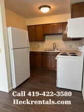 Building Photo - 634 W Foulke Ave