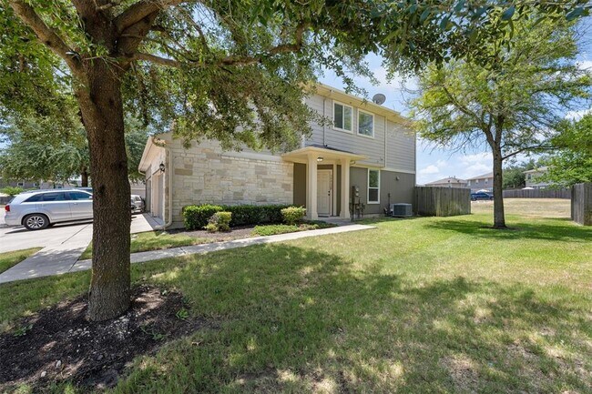 Building Photo - 14412 Lewis Carroll Ln