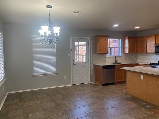 Foto del edificio - 12226 Peak Cir