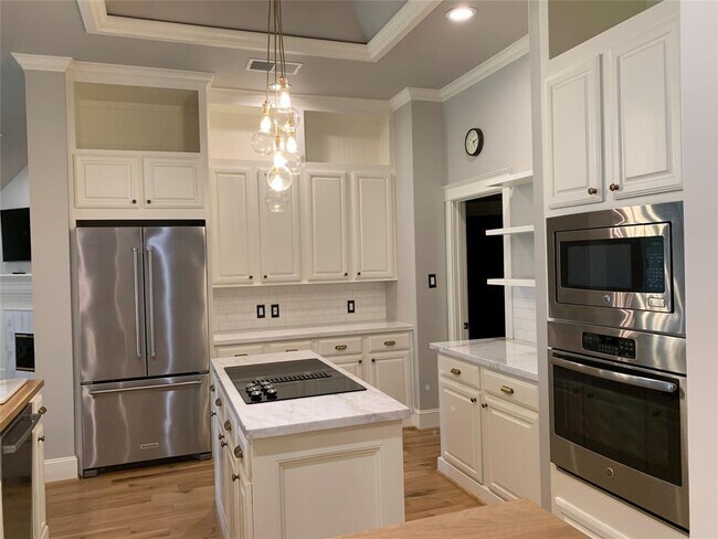 Building Photo - 1242 Wildewood Ct