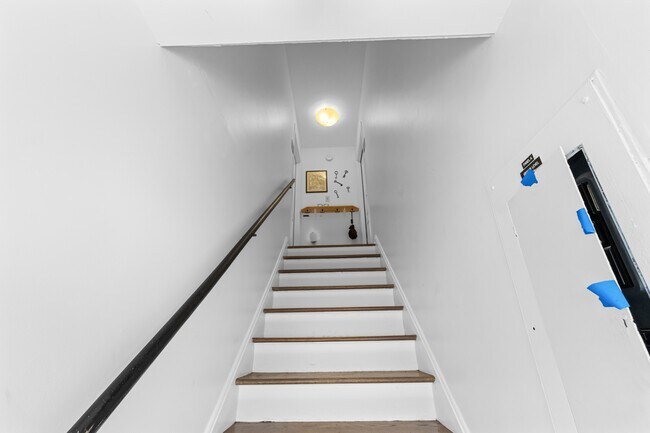 Foto del edificio - 705 W North St