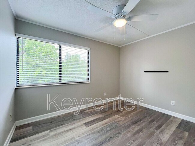 Foto del edificio - 2718 Painter Ave SW