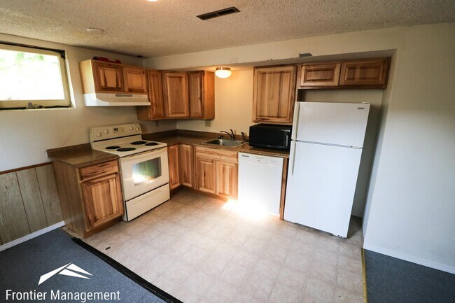 Building Photo - 1719 Laramie St