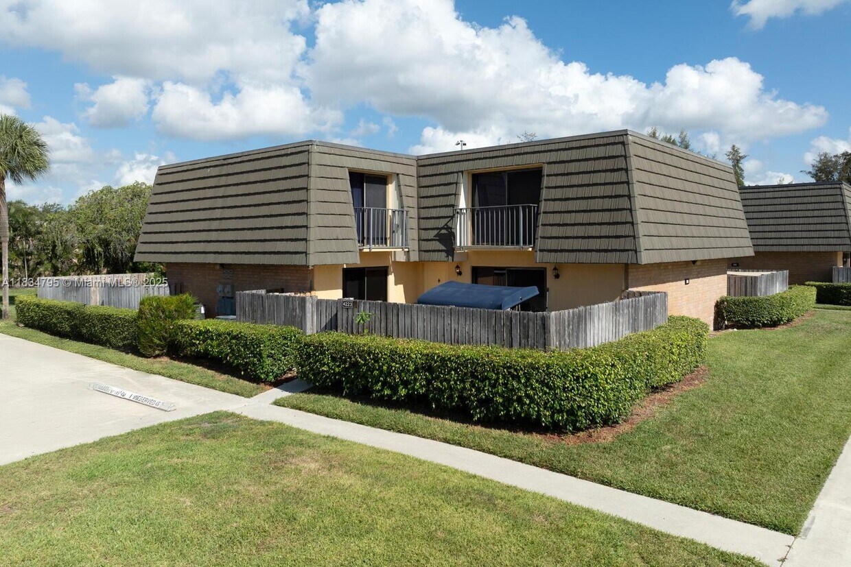 Foto principal - 4223 42nd Way