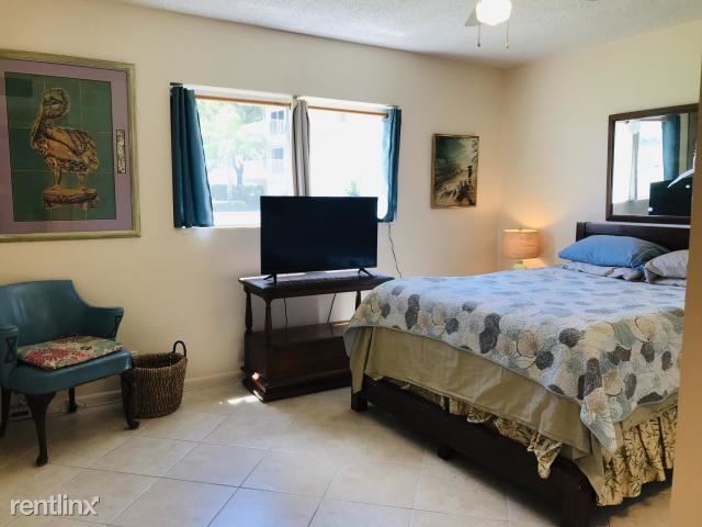 Building Photo - 2 br, 2 bath Condo - 311 E Ocean Ave Apt 107
