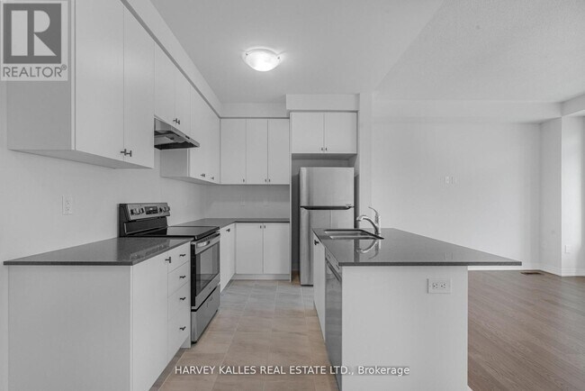 Building Photo - 2973 Seagrass St