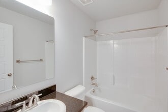 Building Photo - 128 E Pine Ave