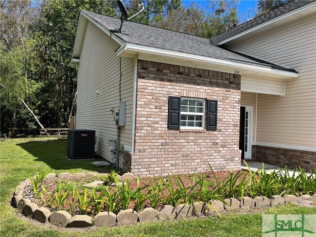Foto del edificio - 518 Westminster Ct