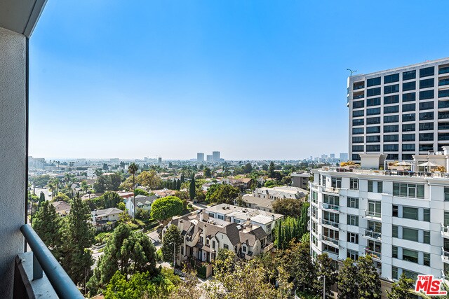 Building Photo - 10660 Wilshire Blvd
