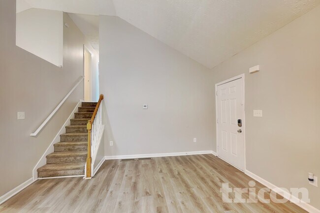 Foto del edificio - 431 Bridgeport Pl