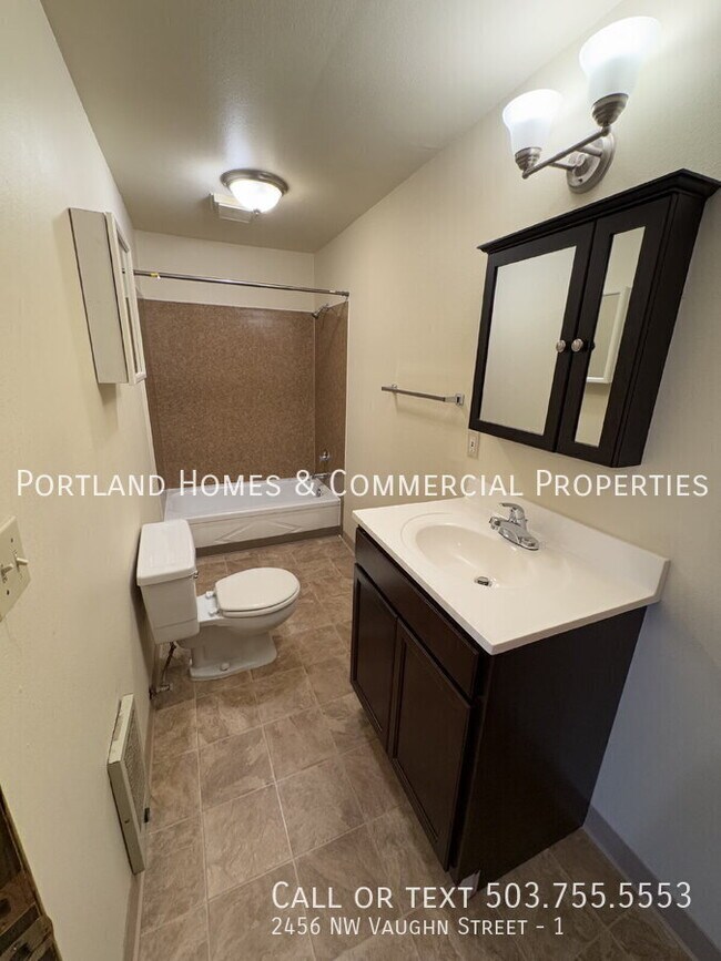 Foto del edificio - 2456 NW Vaughn St