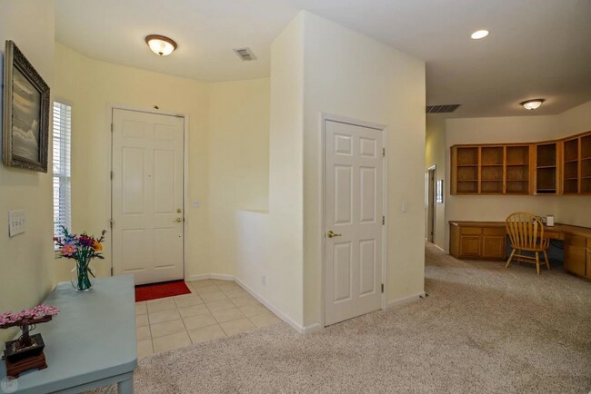 Entry Way - 4287 Windsong Dr