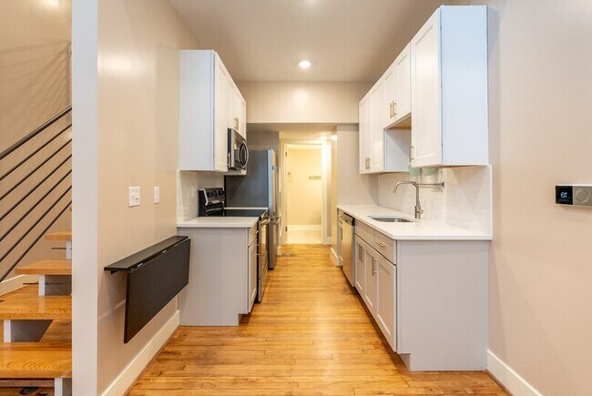 Building Photo - 157-103 N. Main Street