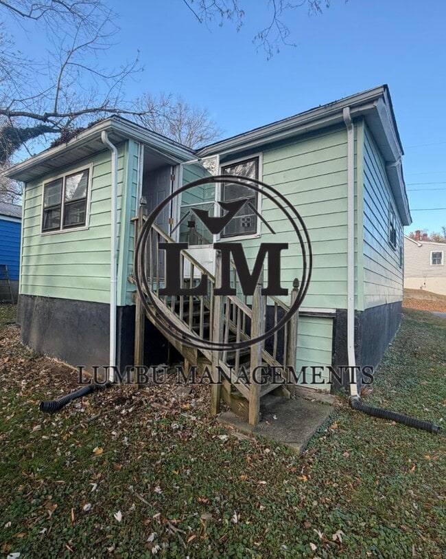 Building Photo - 1131 Stokes St