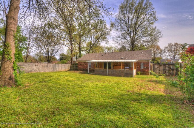 Foto del edificio - Adorable home completely renovated!