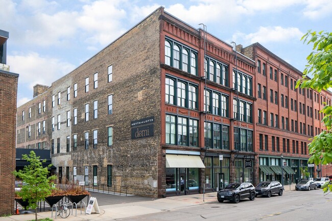 Foto del edificio - Smyth Lofts | Luxury Lofts in the North Loop