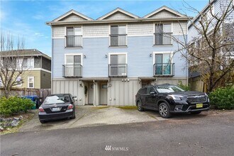 Building Photo - 9423 35th Ave SW