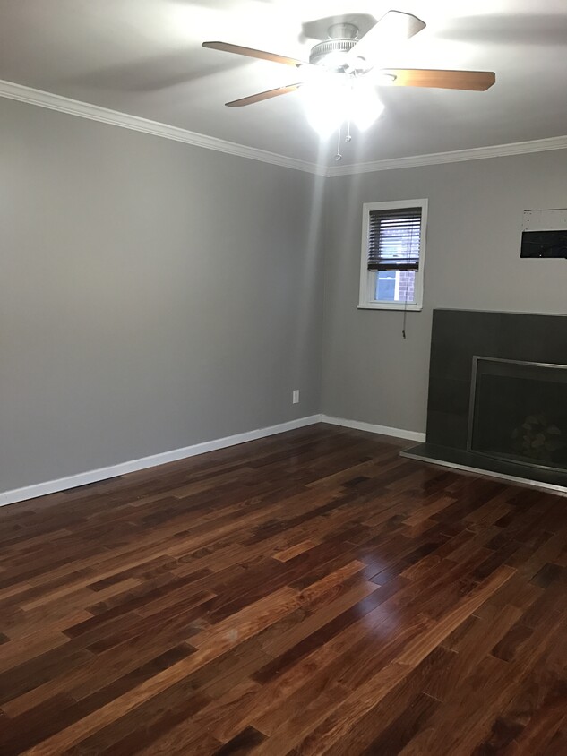 Primary Photo - 209 Tibbetts Rd