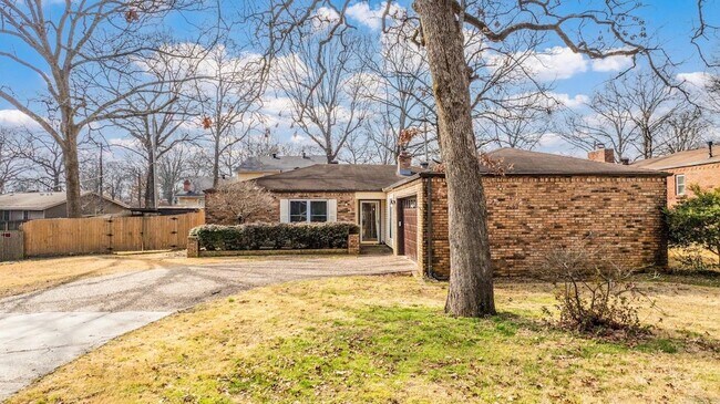 Foto del edificio - 1708 War Eagle Dr