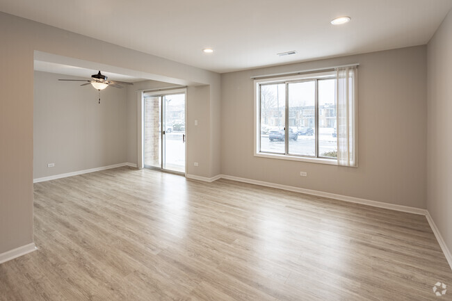 2BR, 1.5BA - 1,035 SF - Maple Leaf Apartments