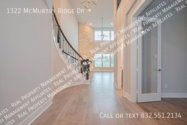 Foto del edificio - 1322 McMurtry Ridge Dr