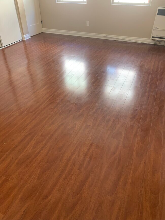 Foto del edificio - 1835 Wilcox Ave