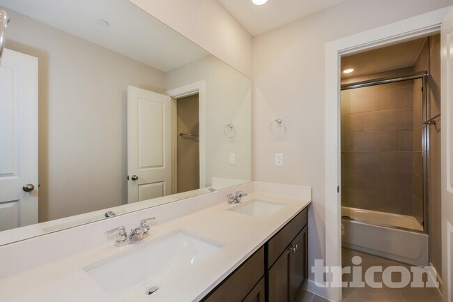 Interior Photo - Tricon Saginaw